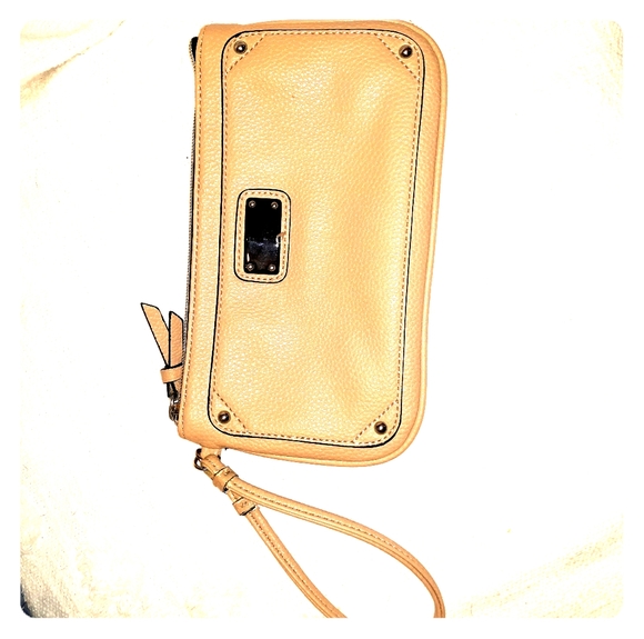 Nine West Handbags - *FinalSale*Nude Wristlet
